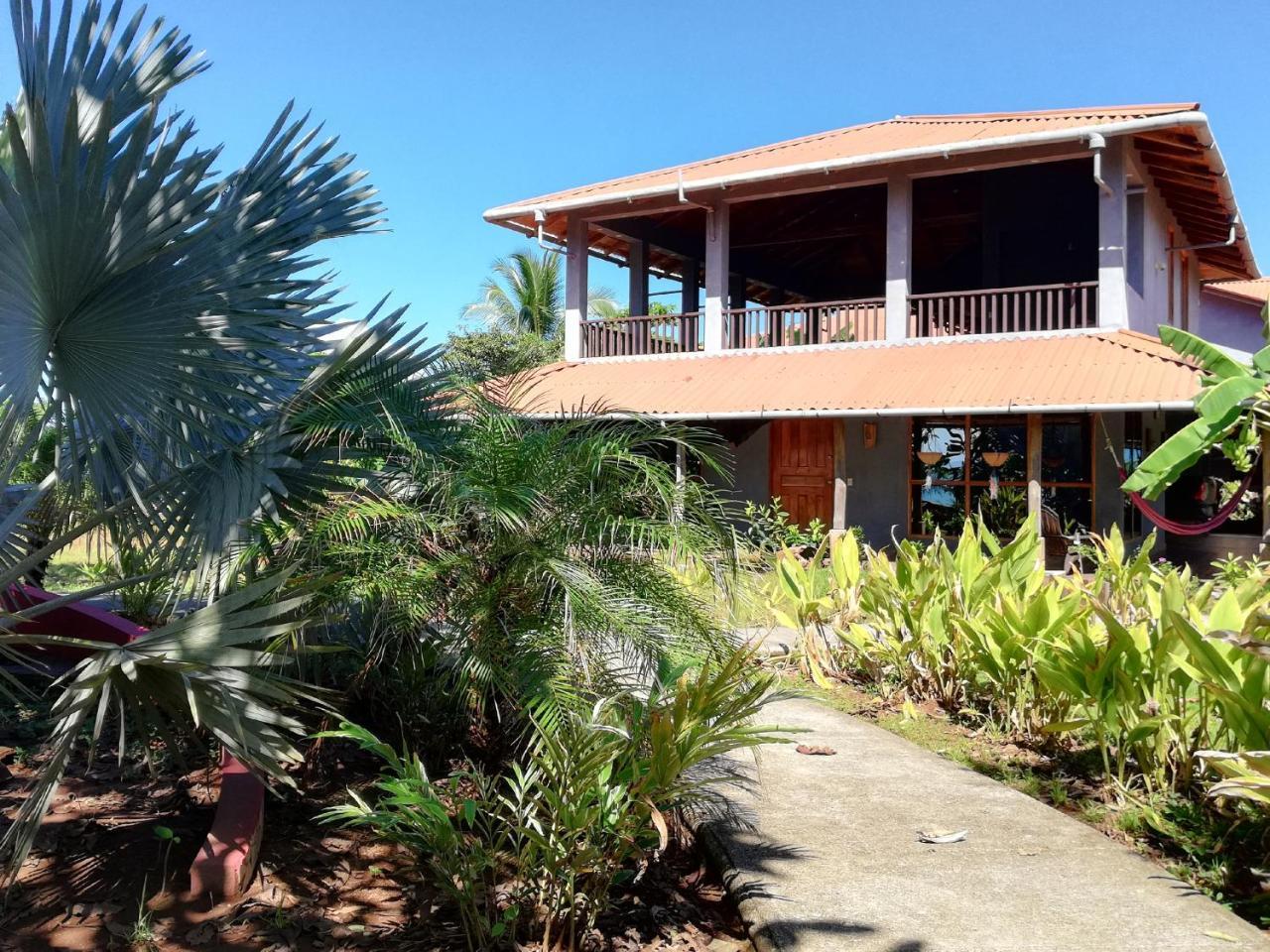 Punta Duarte Garden Inn Los Duarte Exteriör bild